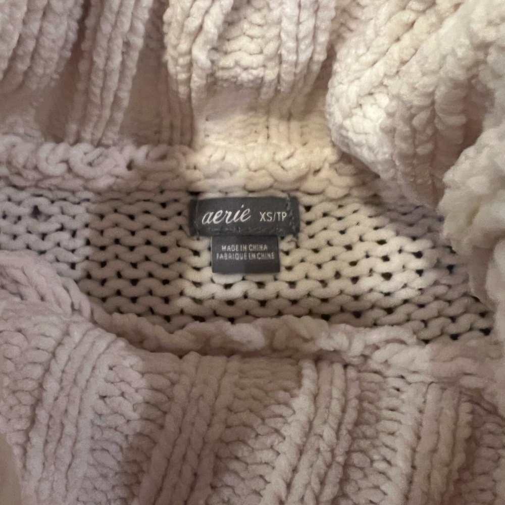 Aerie Cream Turtleneck Sweater - Picture 2 of 5